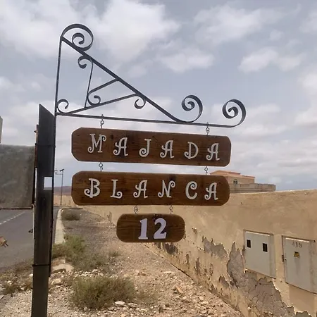 Majada Blanca Apartment *
